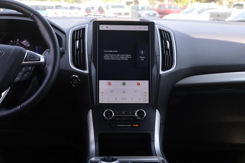 Ford Edge Vehicle Image 22