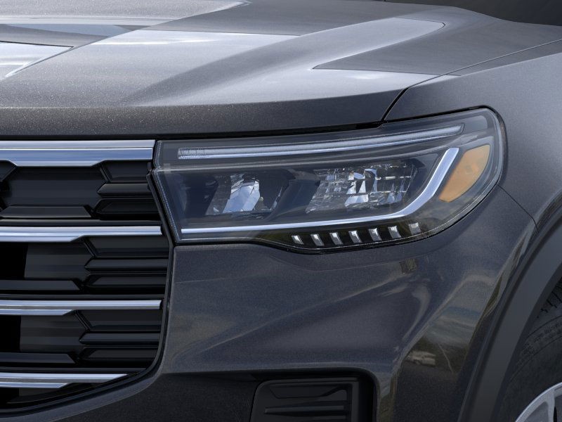 Ford Explorer Vehicle Image 18