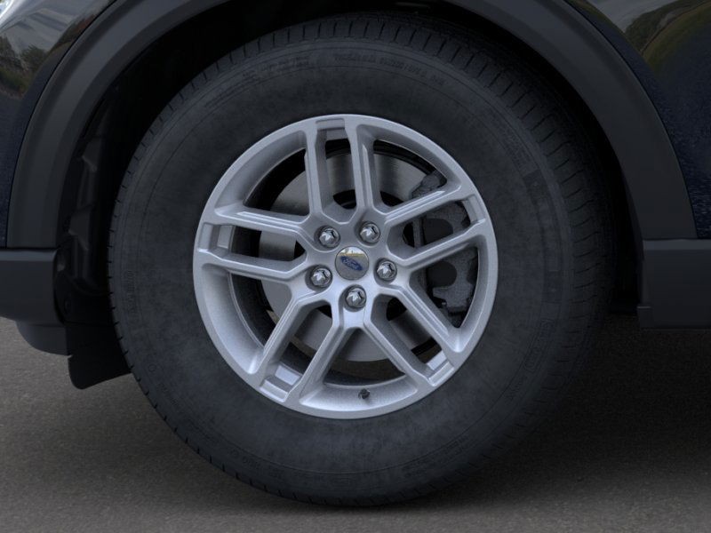 Ford Explorer Vehicle Image 19