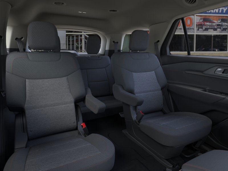 Ford Explorer Vehicle Image 11