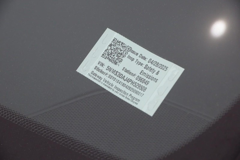 Hyundai Santa Fe Vehicle Image 28