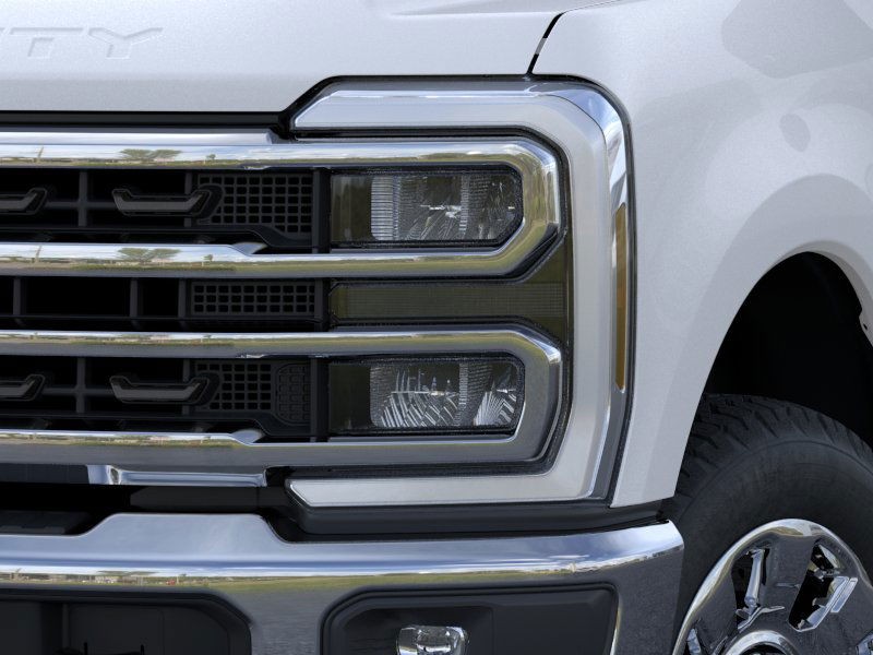 Ford Super Duty F-250 SRW Vehicle Image 18