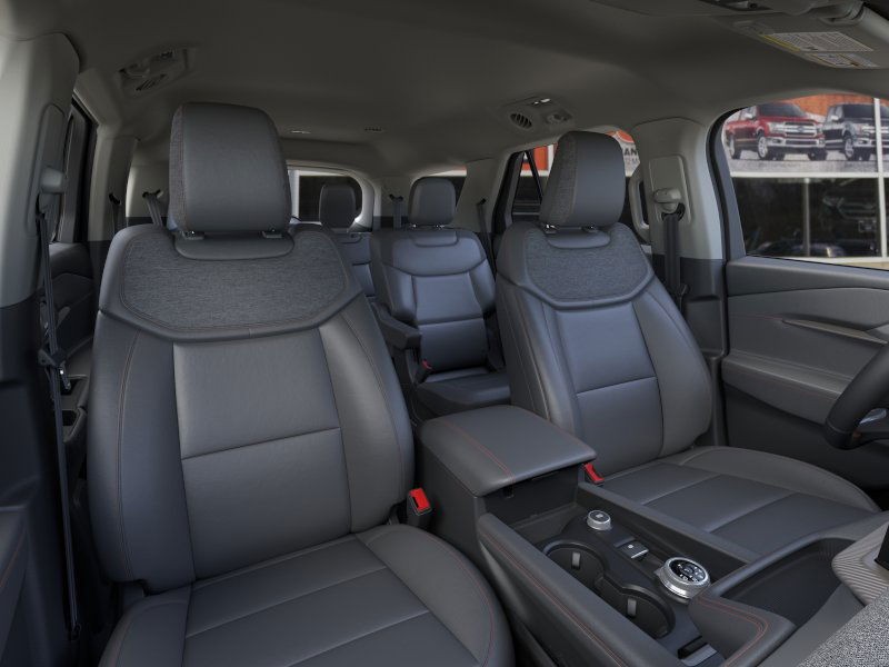 Ford Explorer Vehicle Image 10