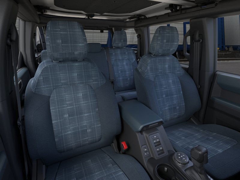 Ford Bronco Vehicle Image 10