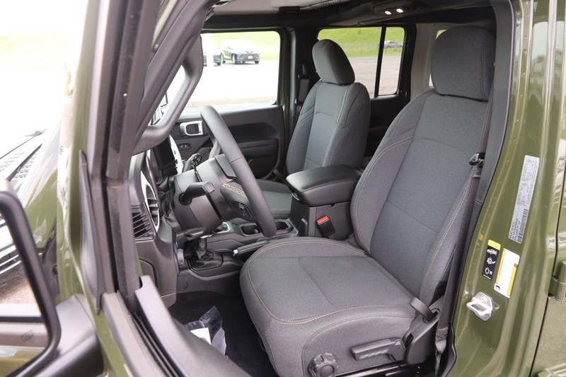 Jeep Wrangler 4xe Vehicle Image 08