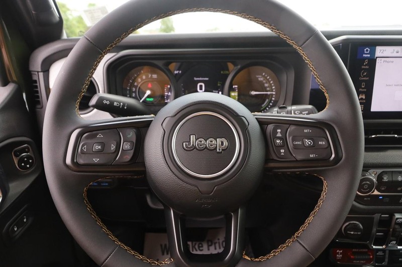 Jeep Wrangler 4xe Vehicle Image 10