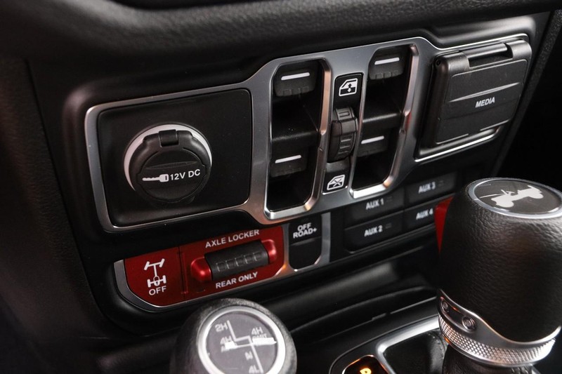 Jeep Wrangler 4xe Vehicle Image 18