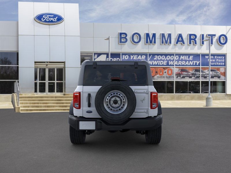 Ford Bronco Vehicle Image 05