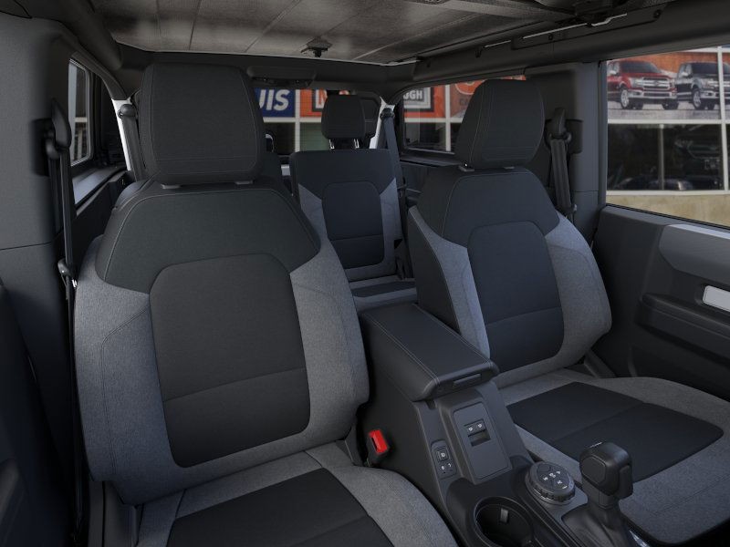 Ford Bronco Vehicle Image 10