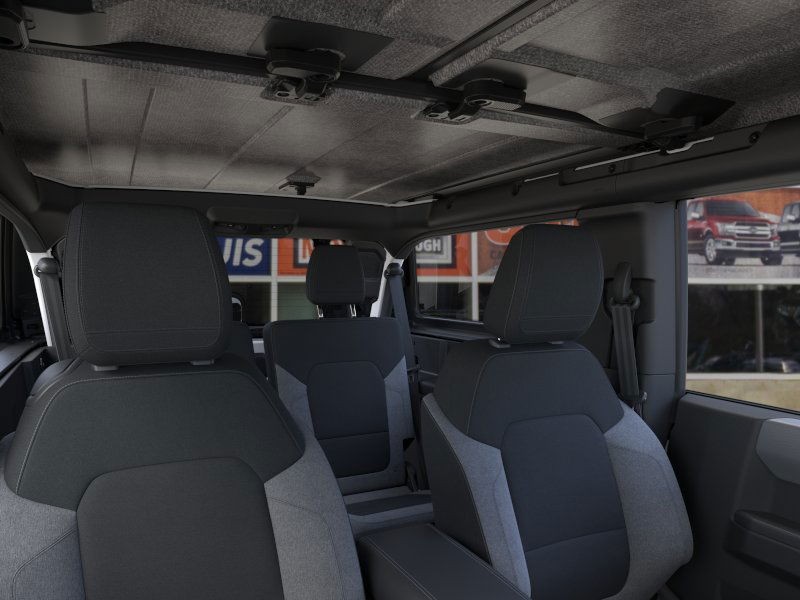 Ford Bronco Vehicle Image 12