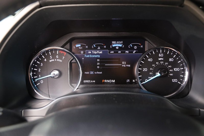 Ford Expedition Vehicle Image 16