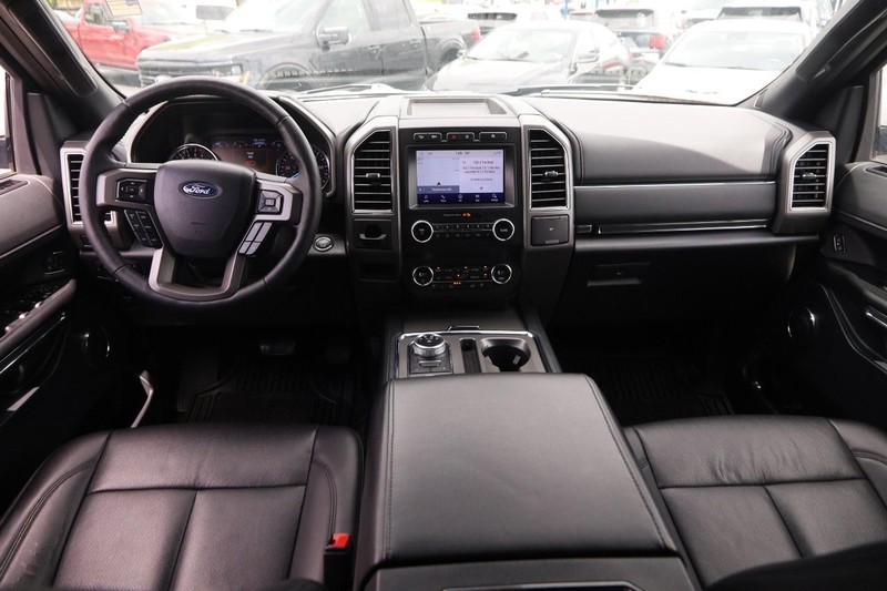 Ford Expedition Vehicle Image 22