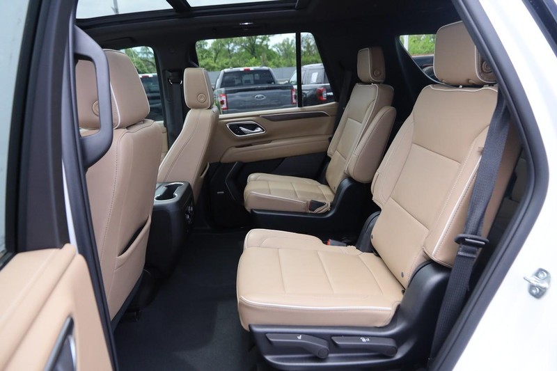 Chevrolet Tahoe Vehicle Image 12