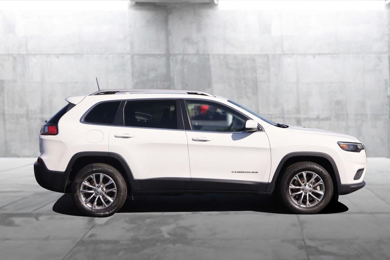 Jeep Cherokee Vehicle Image 05