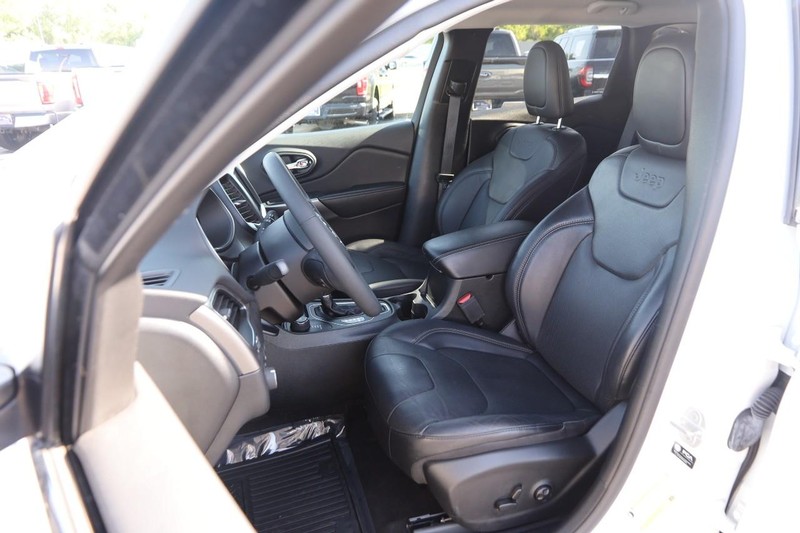 Jeep Cherokee Vehicle Image 08