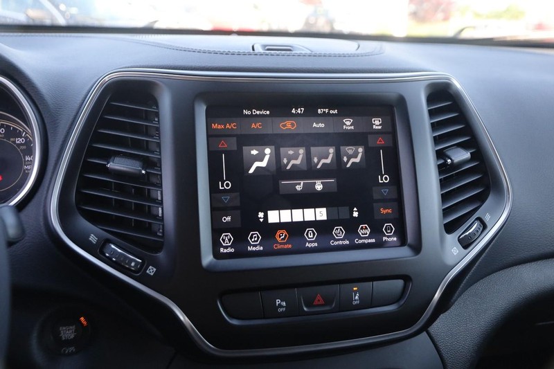 Jeep Cherokee Vehicle Image 15