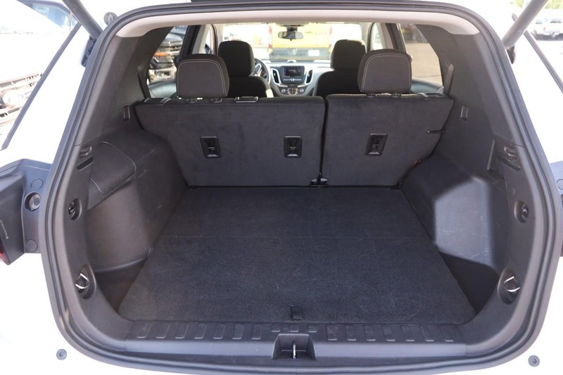 Chevrolet Equinox Vehicle Image 07
