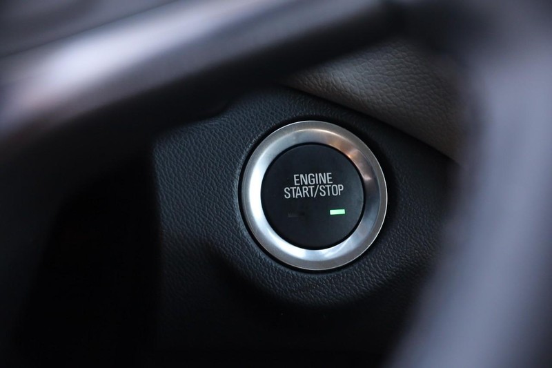Chevrolet Equinox Vehicle Image 15
