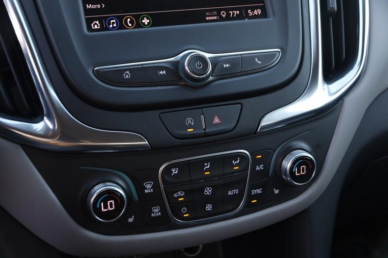 Chevrolet Equinox Vehicle Image 18