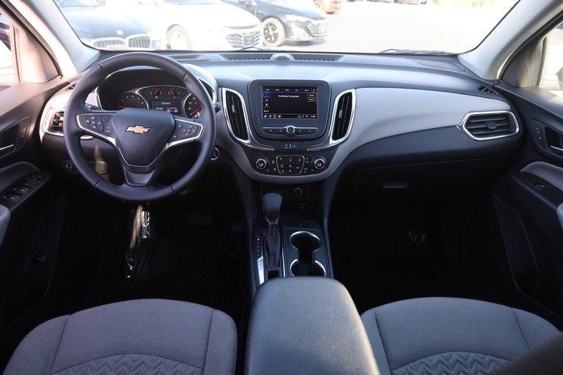 Chevrolet Equinox Vehicle Image 20