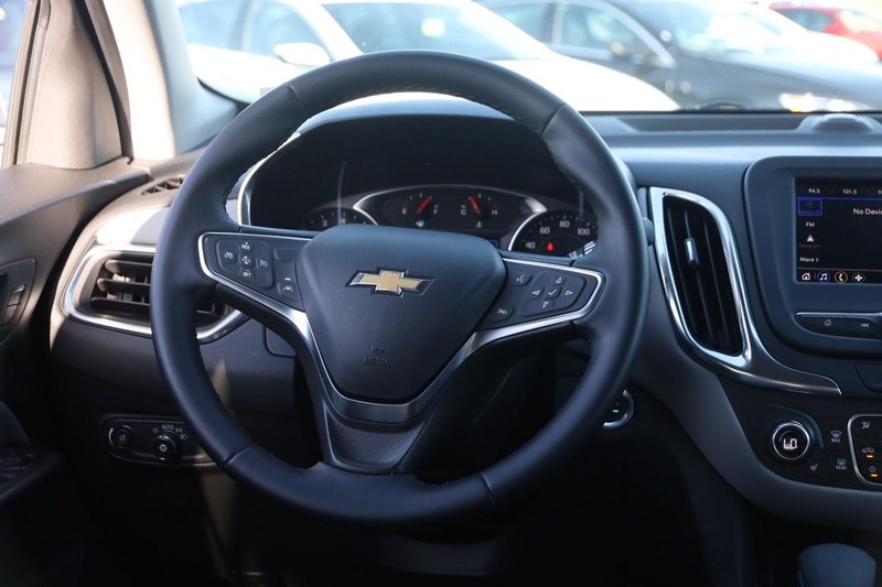 Chevrolet Equinox Vehicle Image 22