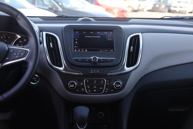 Chevrolet Equinox Vehicle Image 23