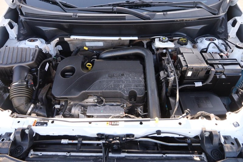 Chevrolet Equinox Vehicle Image 26