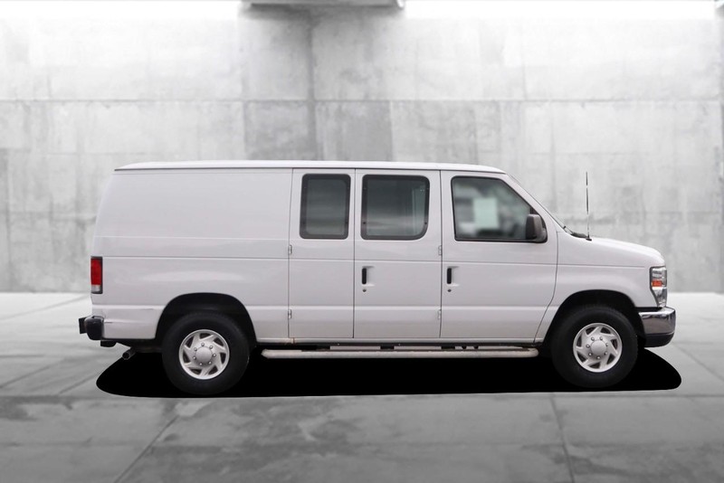 Ford Econoline Cargo Van Vehicle Image 05
