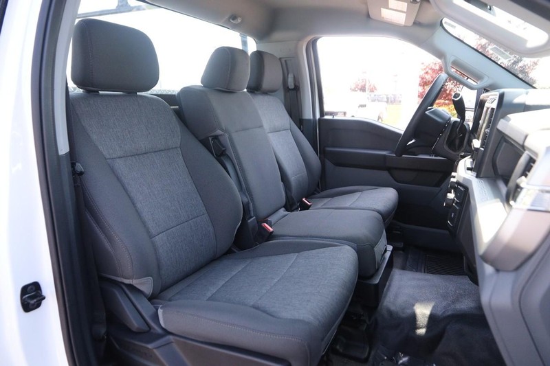 Ford Super Duty F-250 SRW Vehicle Image 21