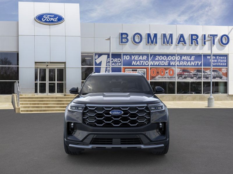 Ford Explorer Vehicle Image 06