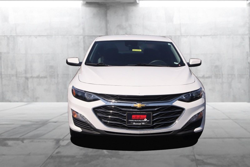 Chevrolet Malibu Vehicle Image 04