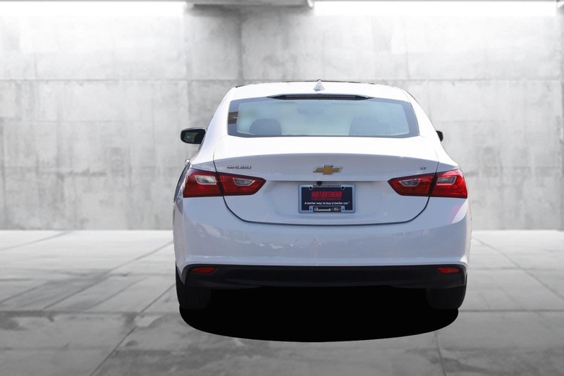 Chevrolet Malibu Vehicle Image 06