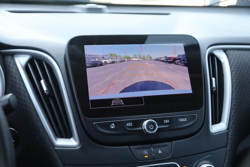 Chevrolet Malibu Vehicle Image 15