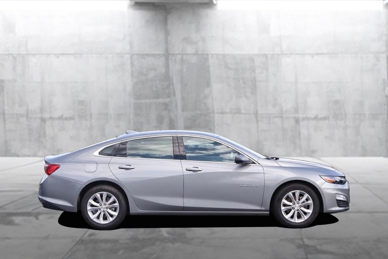 Chevrolet Malibu Vehicle Image 05