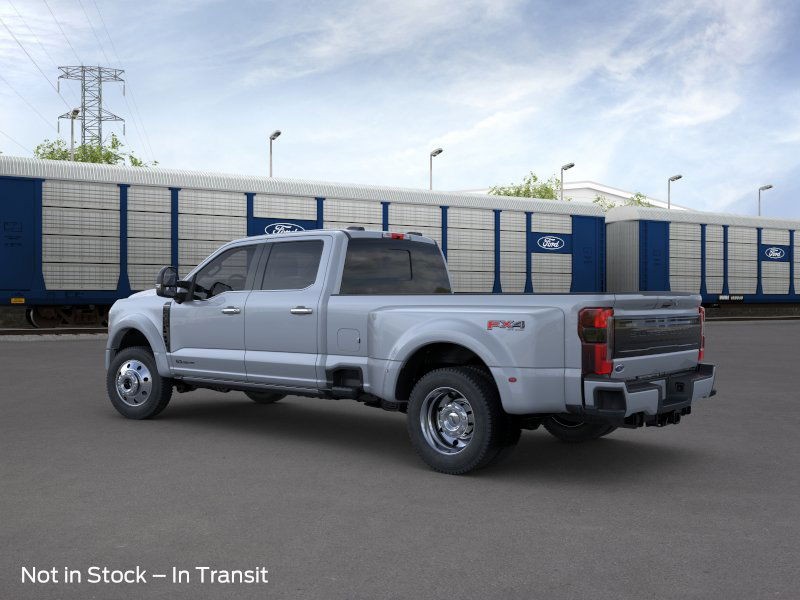 Ford Super Duty F-450 DRW Vehicle Image 04