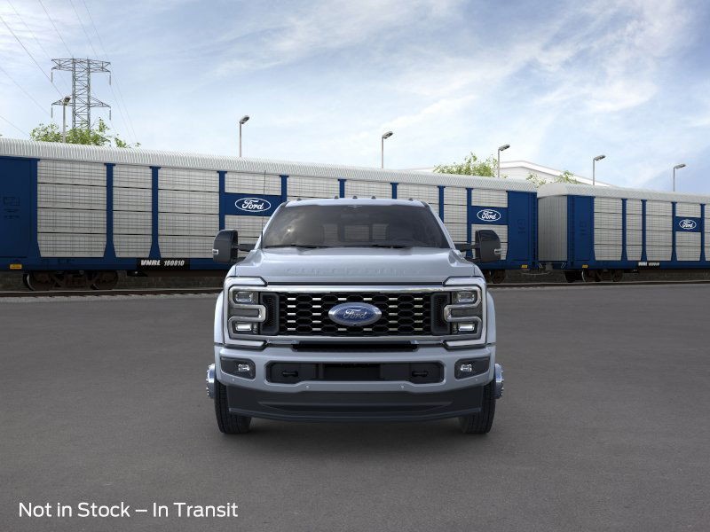 Ford Super Duty F-450 DRW Vehicle Image 06