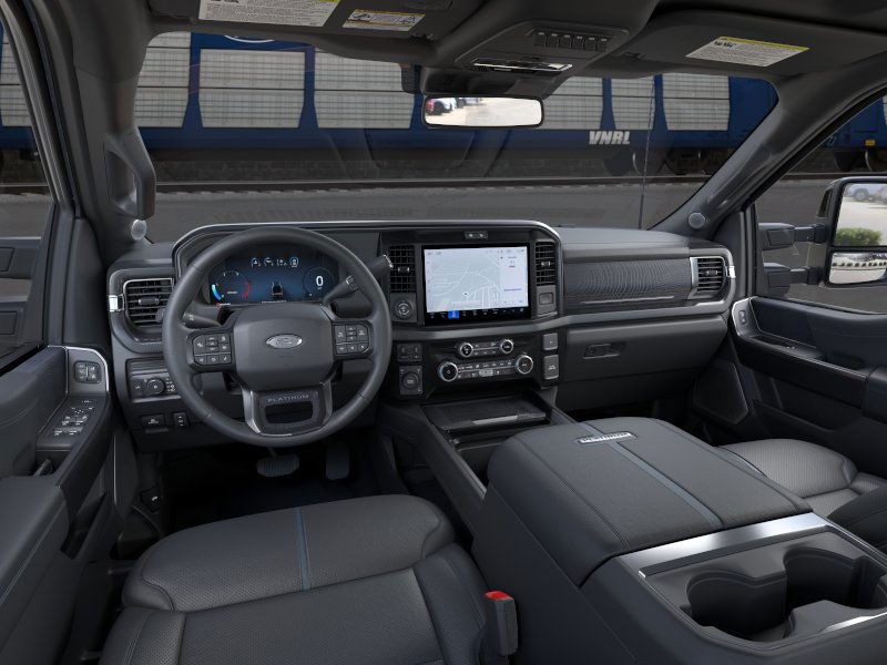 Ford Super Duty F-450 DRW Vehicle Image 09