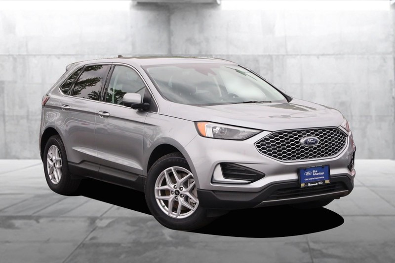 Ford Edge Vehicle Image 02