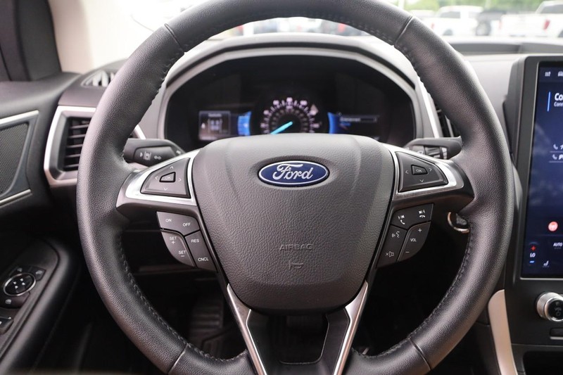 Ford Edge Vehicle Image 10