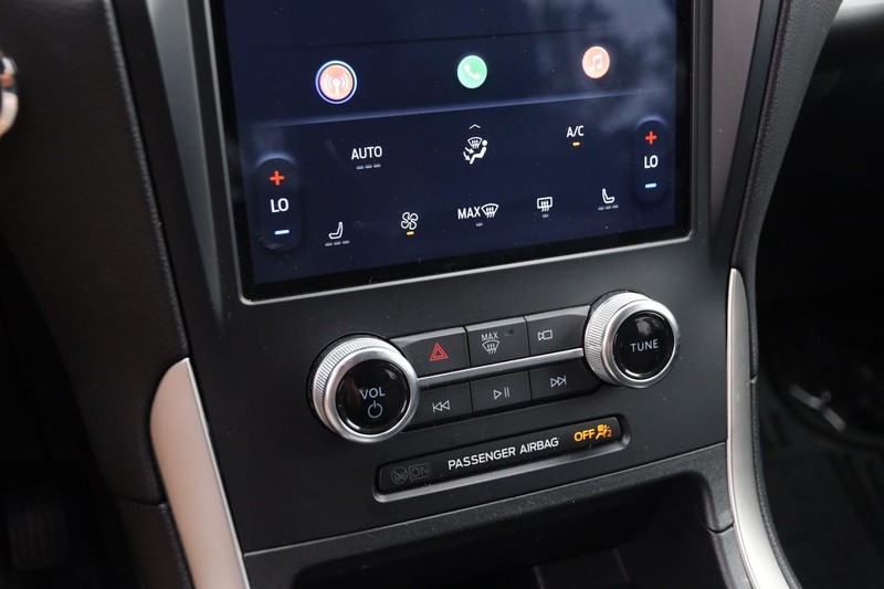 Ford Edge Vehicle Image 17