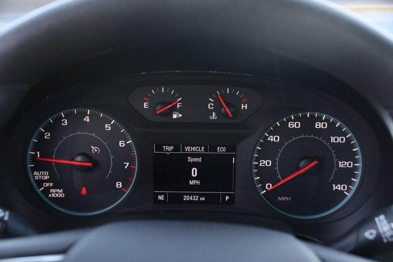 Chevrolet Malibu Vehicle Image 14