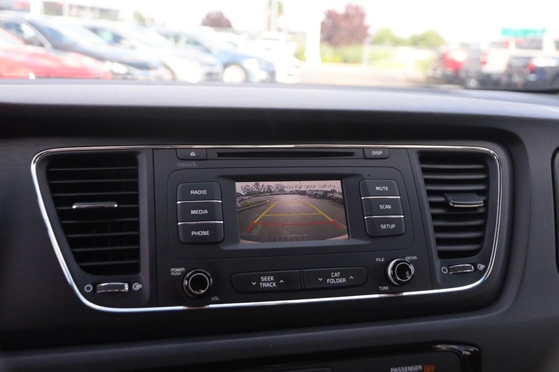 Kia Sedona Vehicle Image 17
