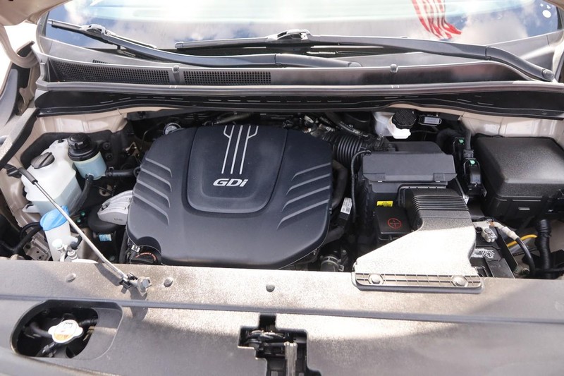 Kia Sedona Vehicle Image 27