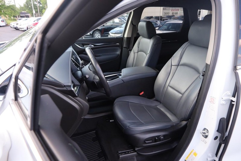 Buick Enclave Vehicle Image 09