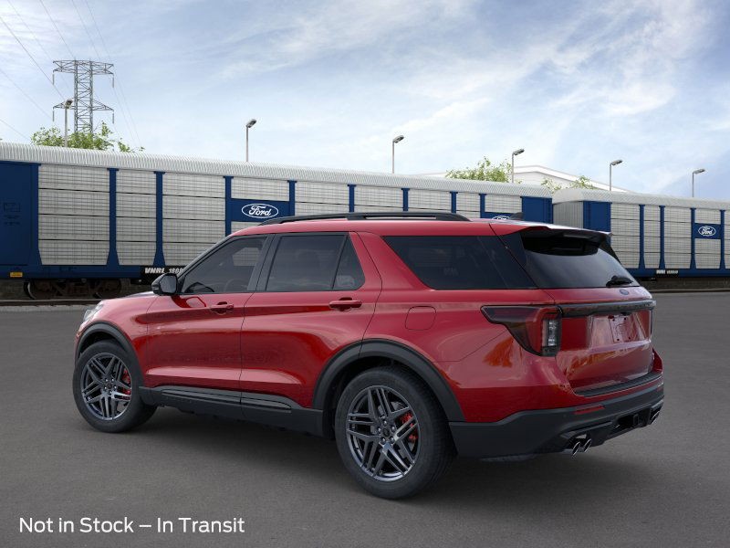 Ford Explorer Vehicle Image 04