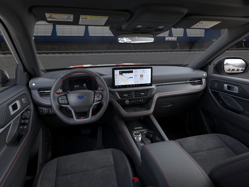 Ford Explorer Vehicle Image 09