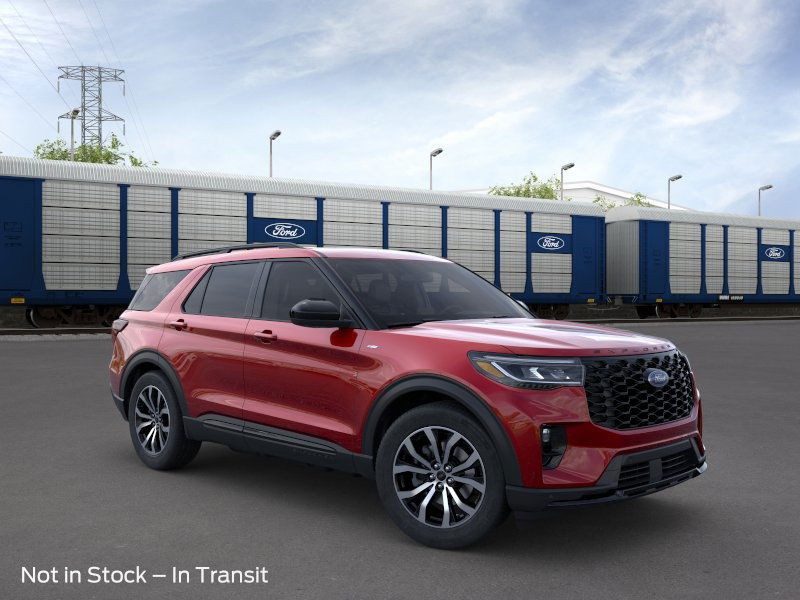 Ford Explorer Vehicle Image 07