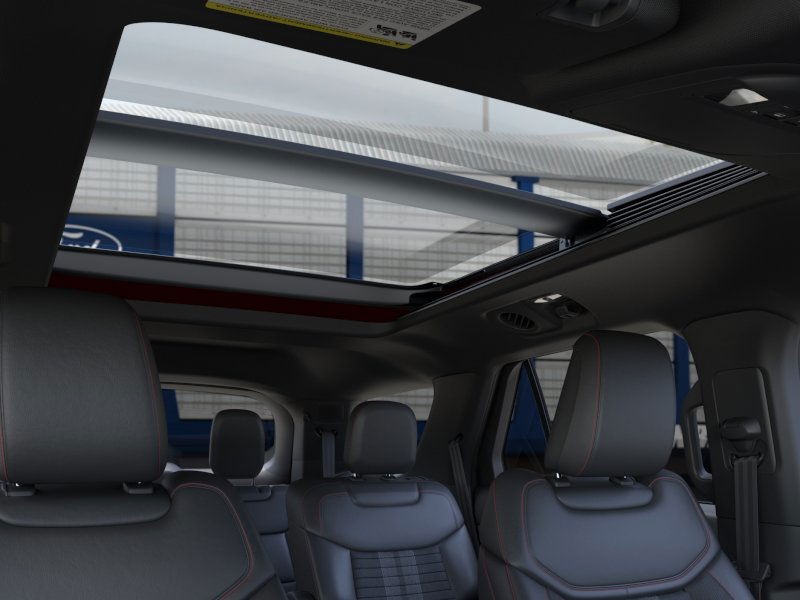 Ford Explorer Vehicle Image 22