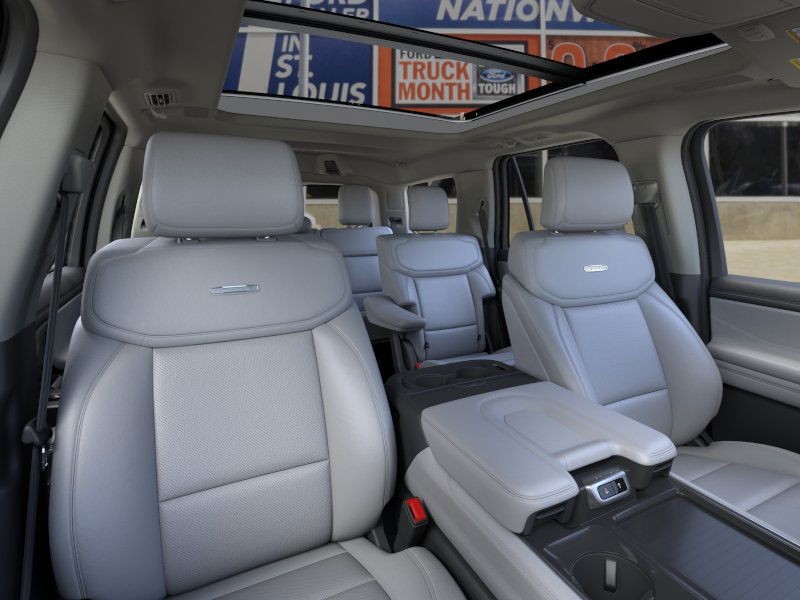 Ford Expedition Vehicle Image 10