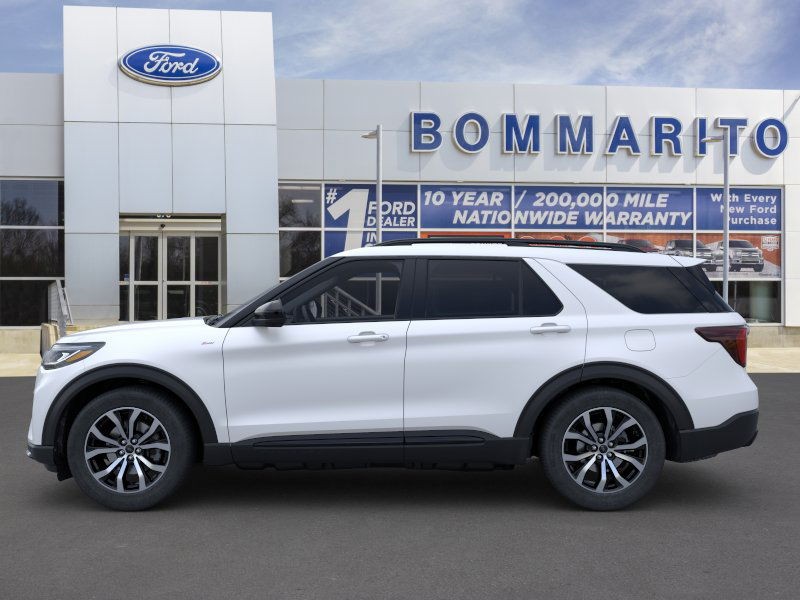 Ford Explorer Vehicle Image 03